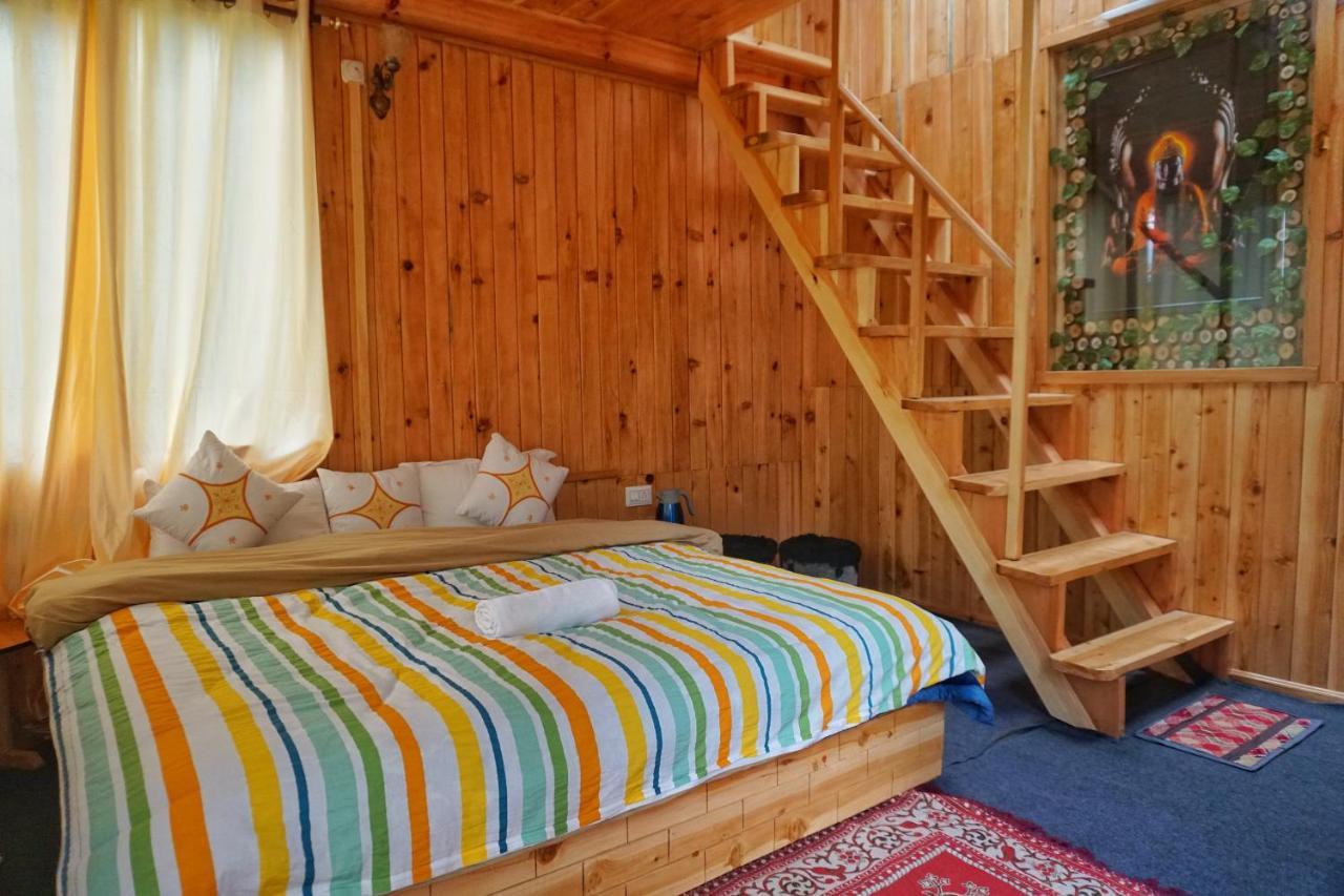 Freebird Nest Jibhi Hotel Екстериор снимка